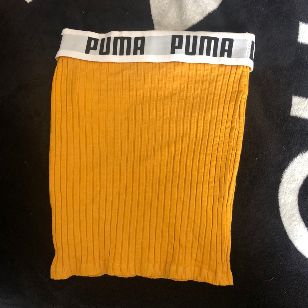 Yellow stretch skirt